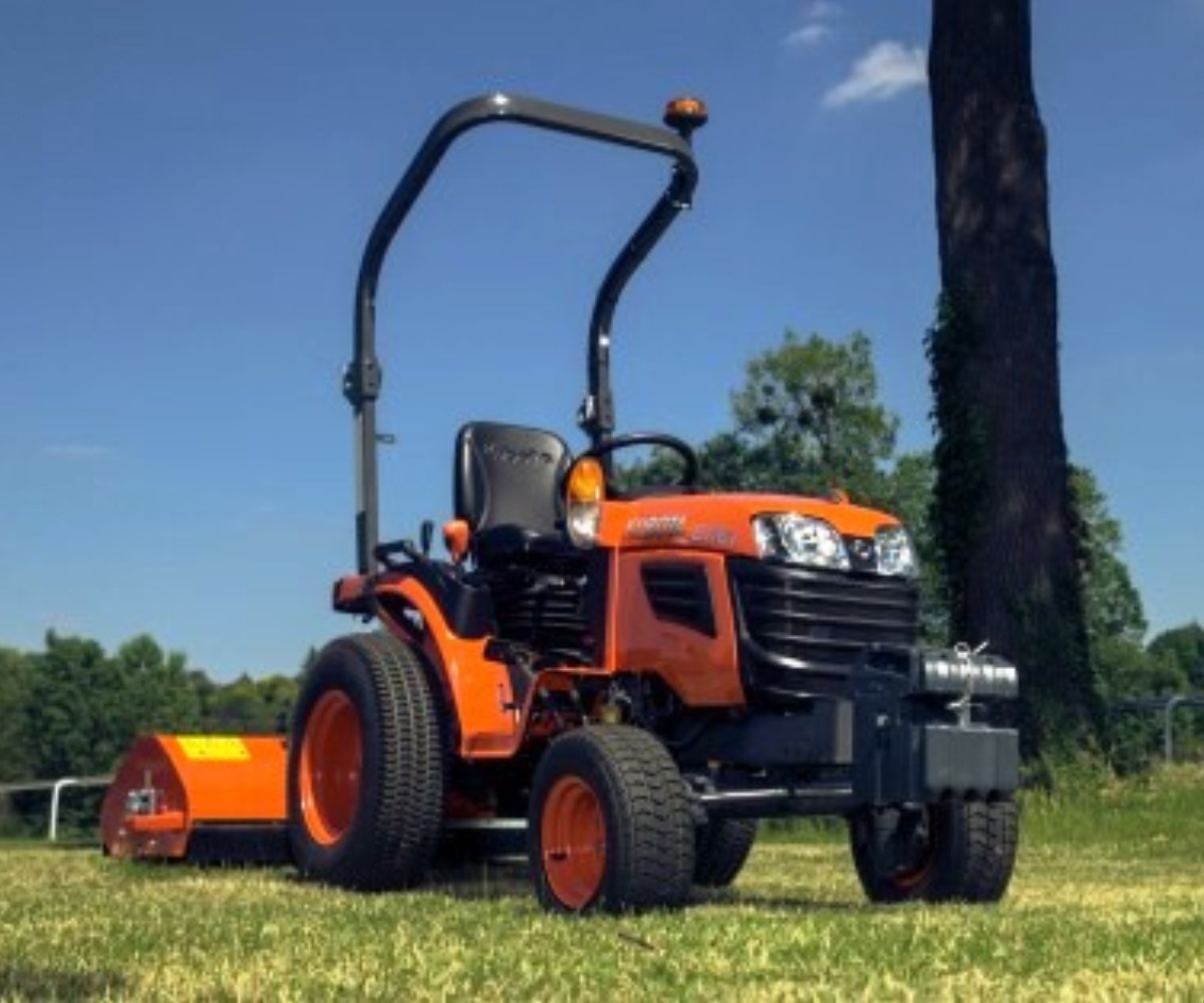 Kubota Compact Tractors Lloyd Ltd