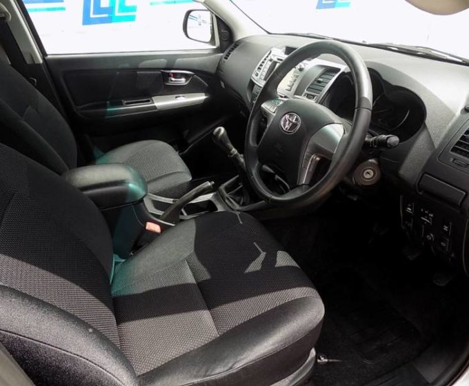 PX15 ZZH - Toyota Hilux Icon 2.5 D-4D Double Cab - £16995 +VAT