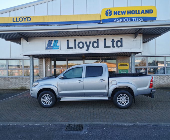 PX15ZZH - Toyota Hilux Icon 2.5 D-4D Double Cab