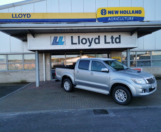 PX15ZZH - Toyota Hilux Icon 2.5 D-4D Double Cab