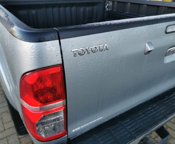 PX15ZZH - Toyota Hilux Icon 2.5 D-4D Double Cab