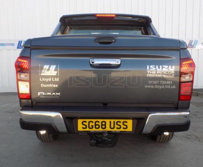 SG68 USS - Isuzu D-MAX 1.9 Yukon Nav+ Double Cab - £20595 +VAT