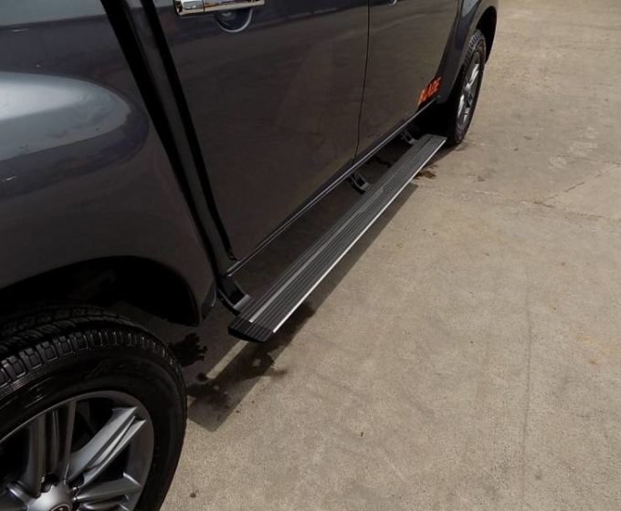 SJ19RVM - Isuzu D-MAX 1.9 Blade Double Cab 4x4 Auto - £27,595 + VAT