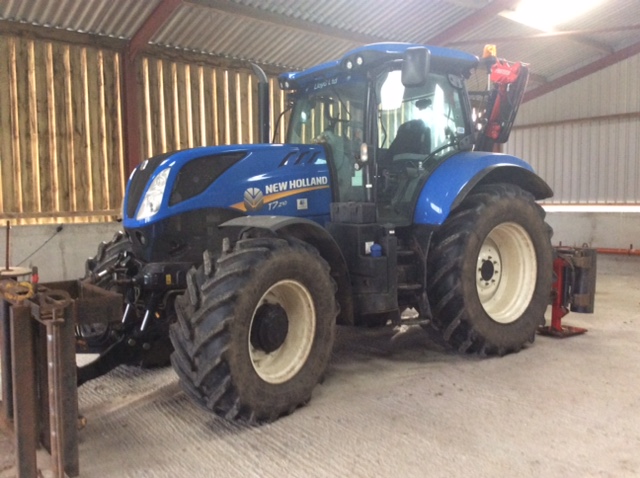 21174470 - New Holland T7.210 Tractor