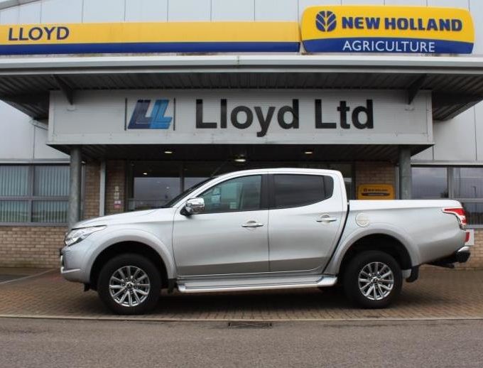 91174045 - Mitsubishi L200 Barbarian Double Cab Auto