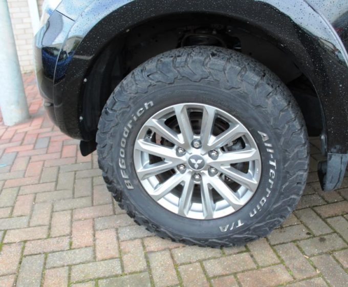 91174917-CV16YXF Mitsubishi L200 Titan
