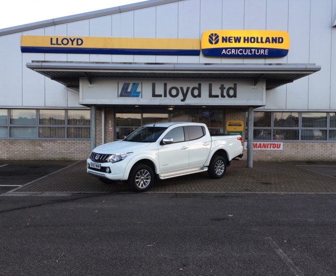 91175215-Mitsubishi-L200-Warrior