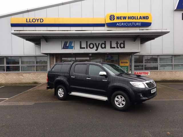 14 14 Toyota Hilux - £14495