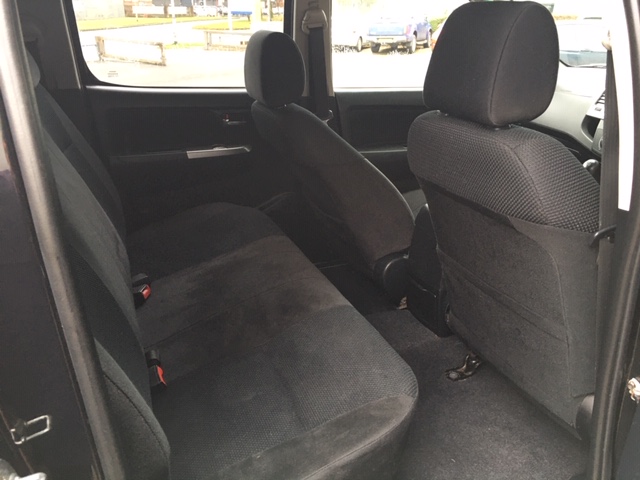 14 14 Toyota Hilux - £14495