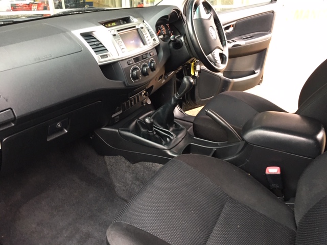 14 14 Toyota Hilux - £14495