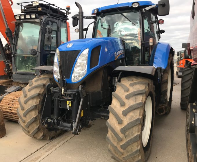 51176968 - New Holland T7.220 Tractor