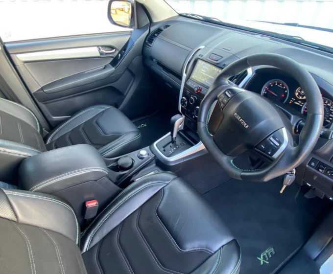 20 70 Isuzu D-Max 1.9 XTR Nav+ Double Cab 4x4 Auto - £32995