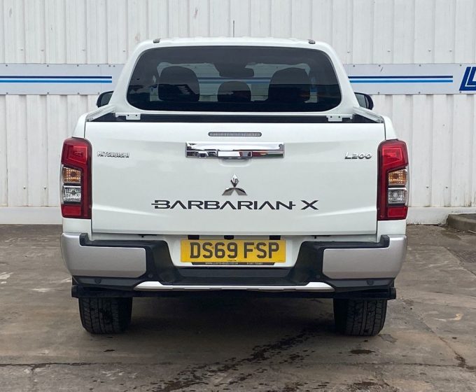 19 69 Mitsubishi L200 Double Cab DI-D 150 Barbarian X 4WD Auto - DS69 FSP - £28250 - 1
