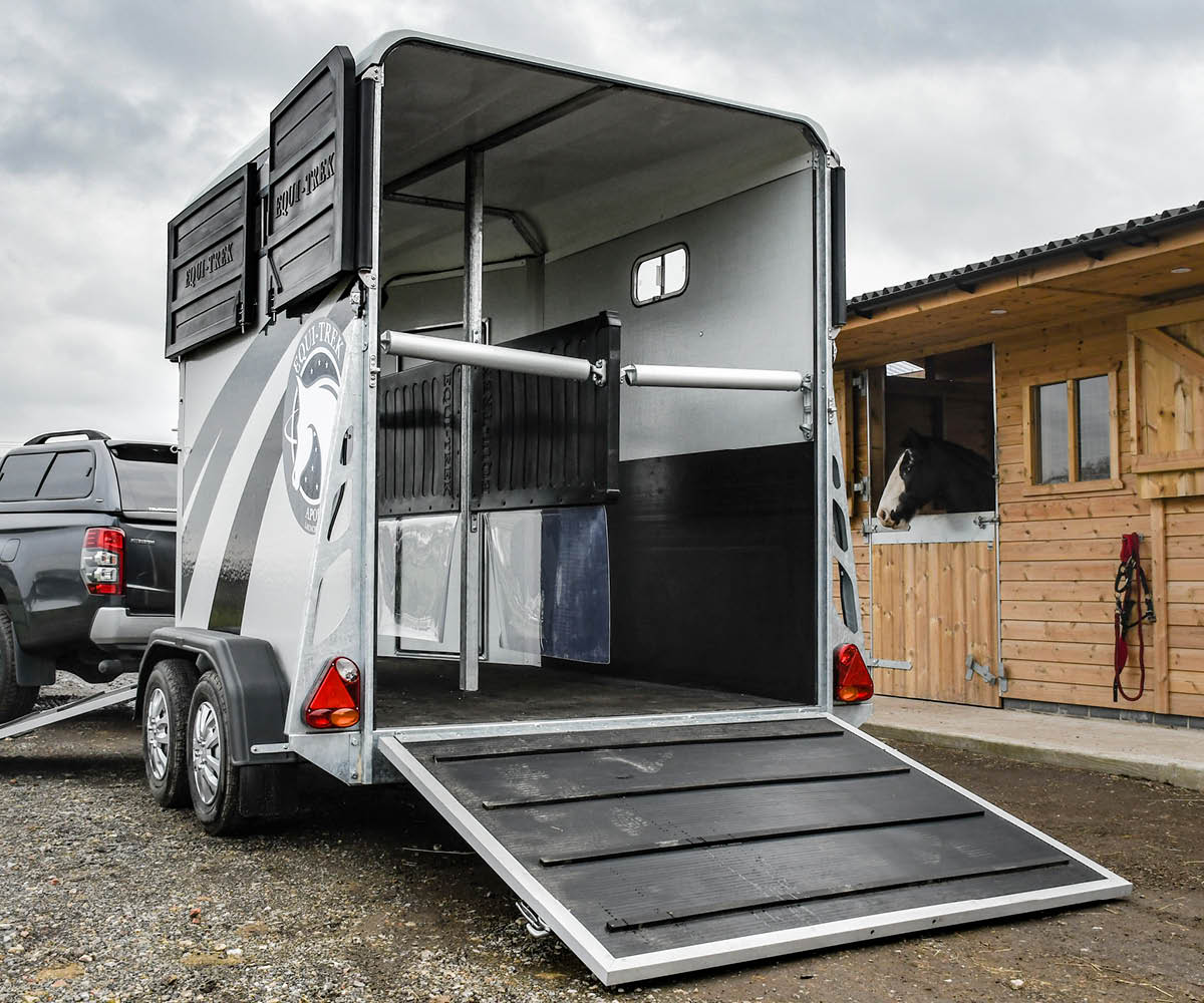 Equi-Trek Apollo Classic available at Lloyd Ltd Dumfries