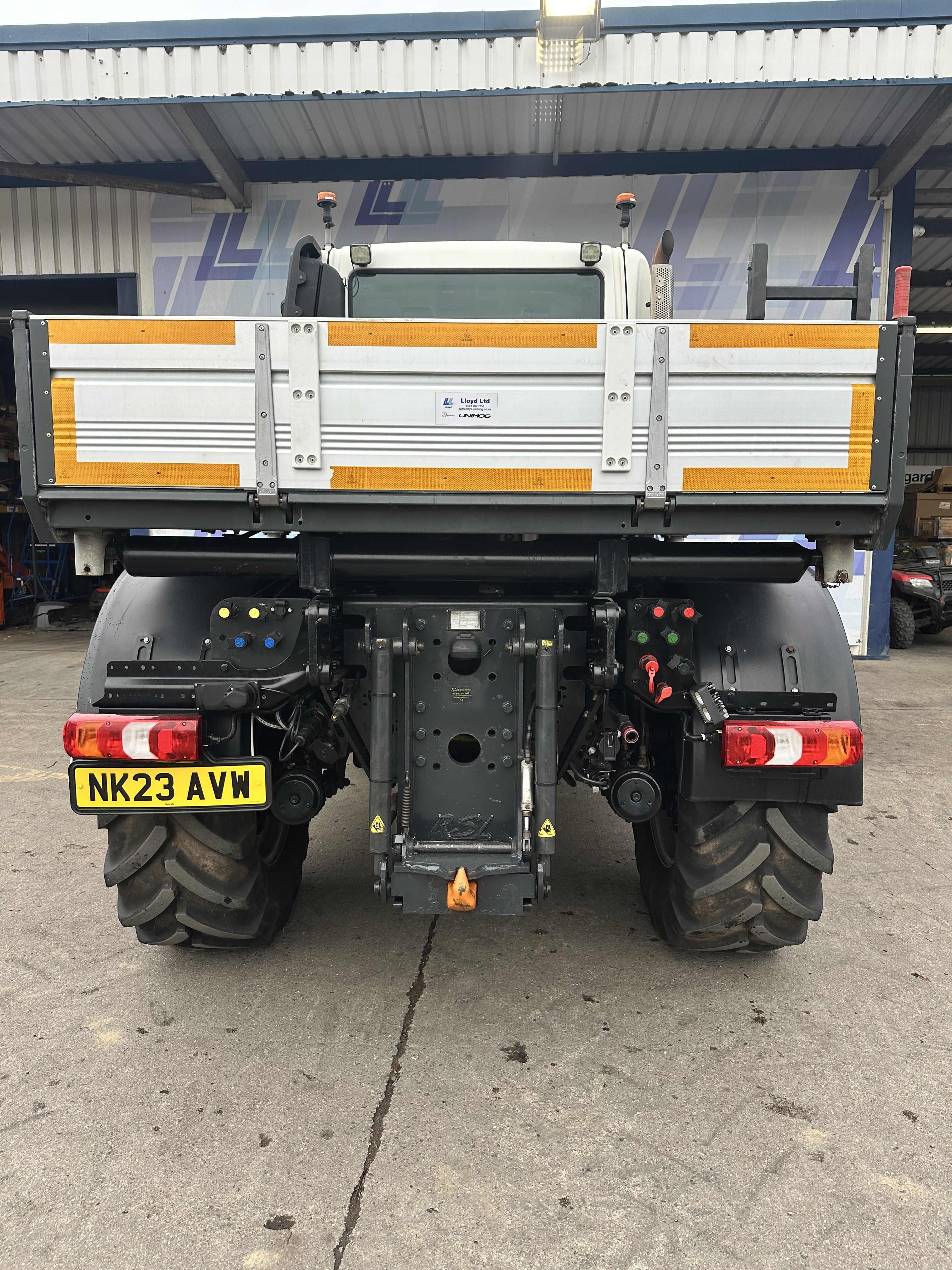 2022 Mercedes-Benz Unimog U430