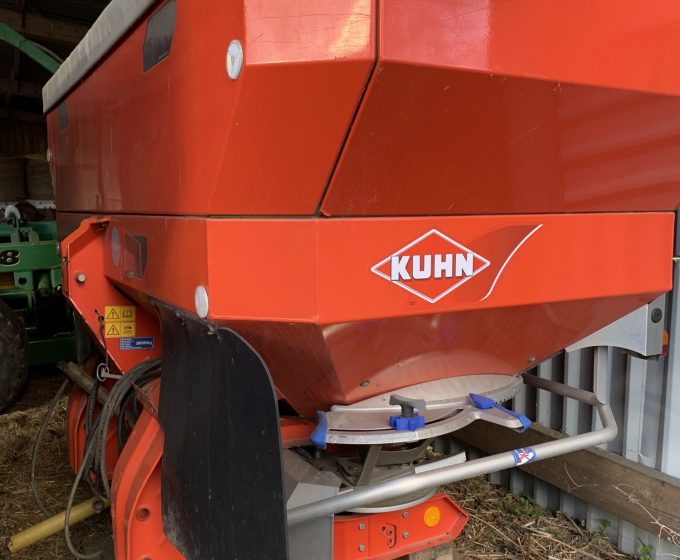 Kuhn Axis 30.1 Fertilizer Spreader Lloyd Ltd