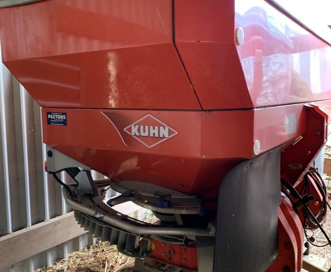 Kuhn Axis 30.1 Fertilizer Spreader Lloyd Ltd