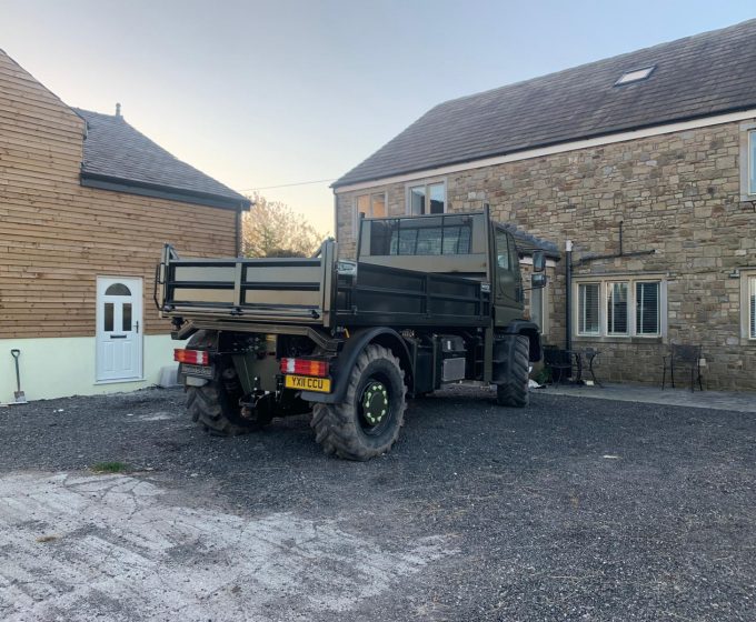 Mercedes-Benz Unimog U400