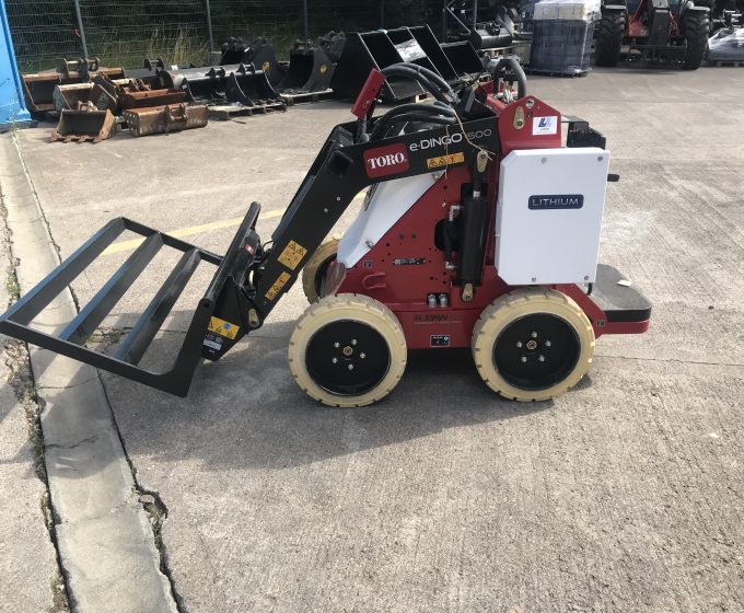 Toro E- Dingo Compact Utility Loader