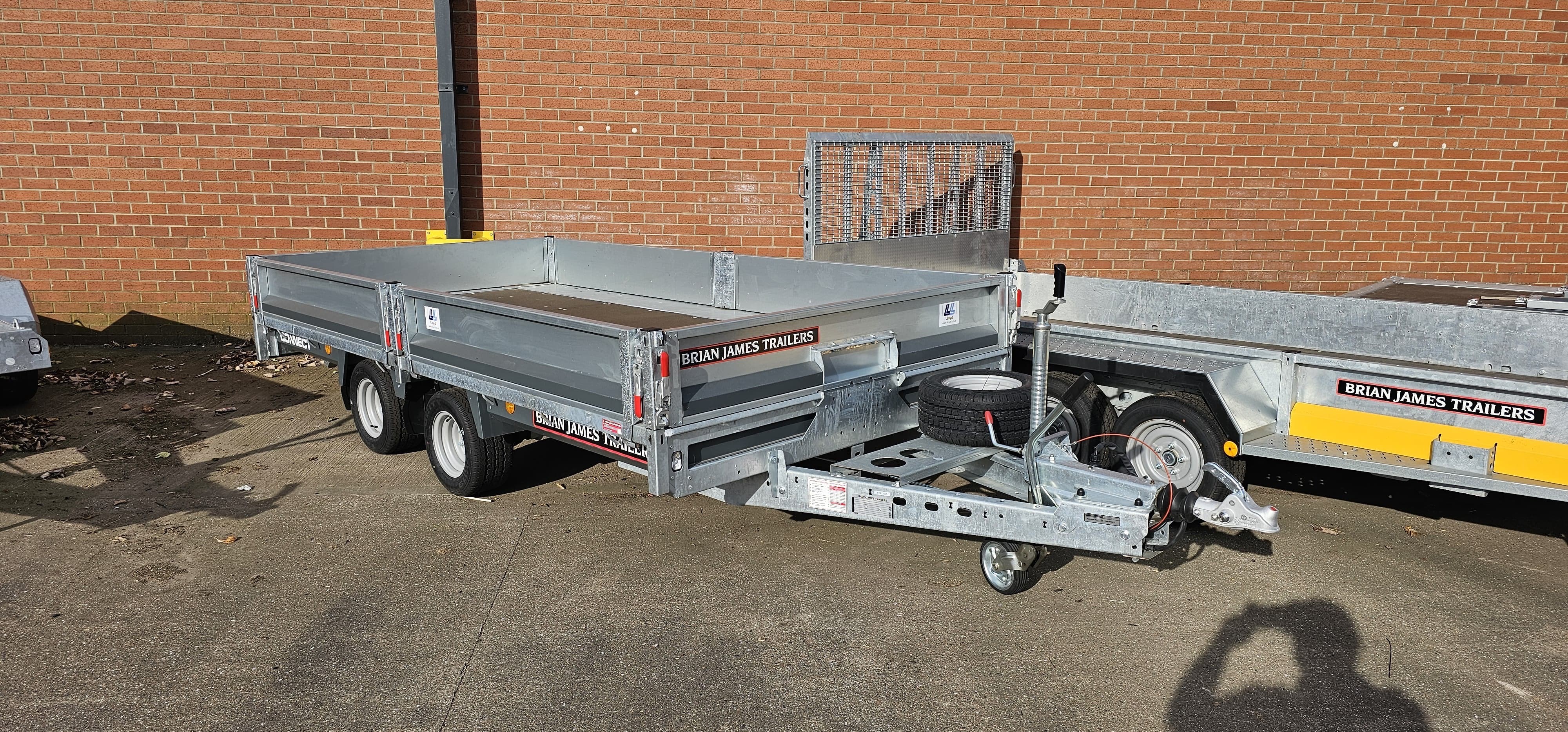 Brian James Trailers Ltd 476-3618-30-2