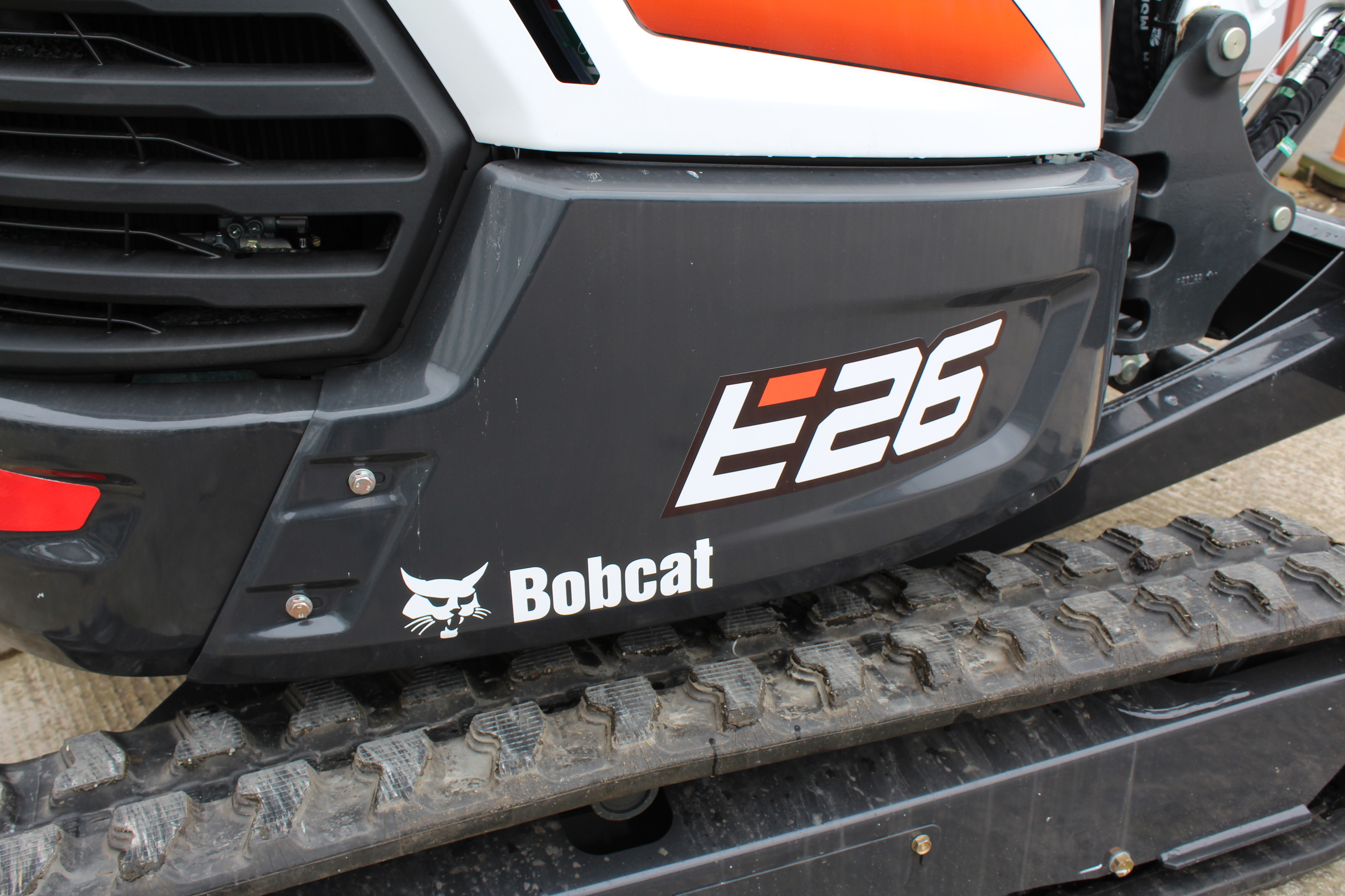 Bobcat E26