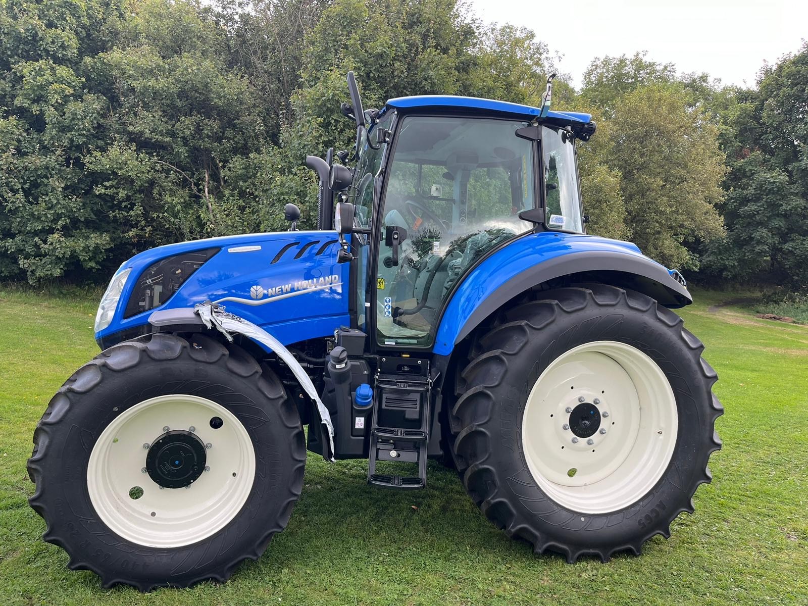 New Holland T5.120 Demo