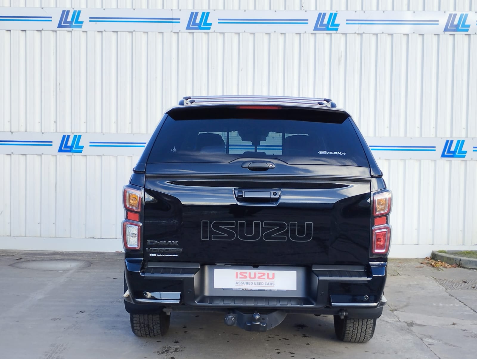 Isuzu V-Cross