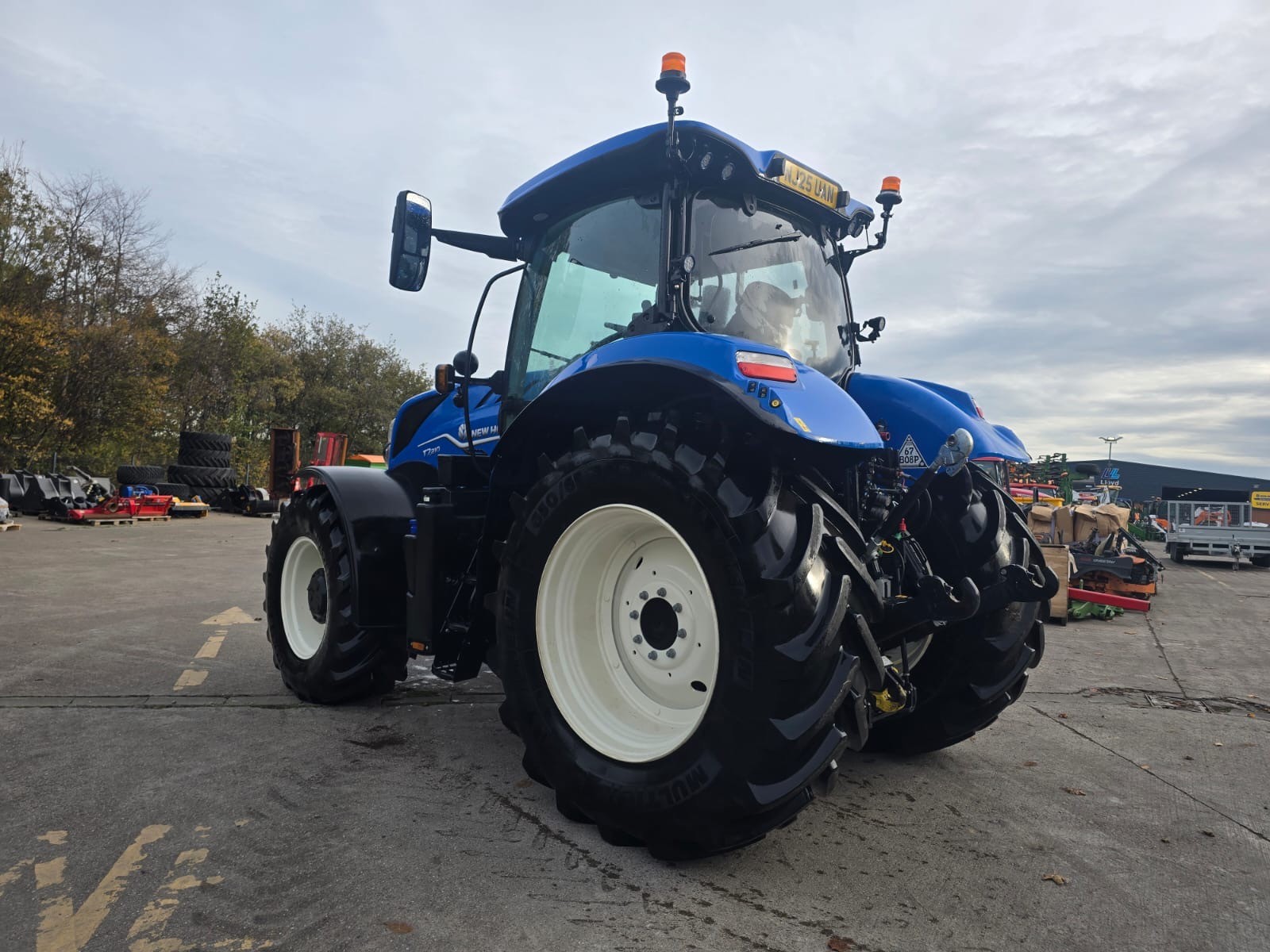New Holland T7.210