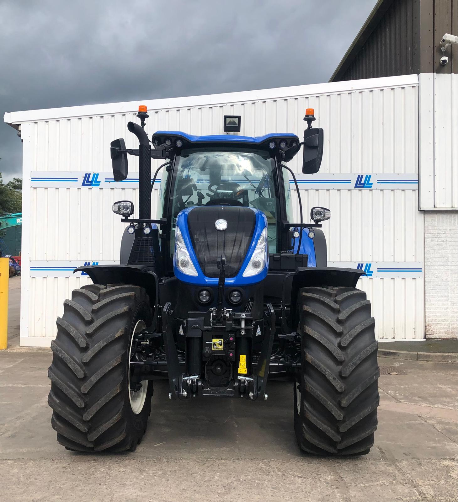 2025 New Holland T7.245