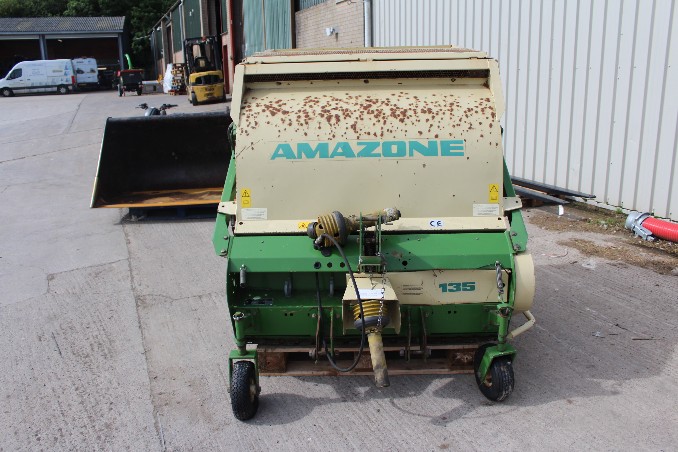 Amazone 135