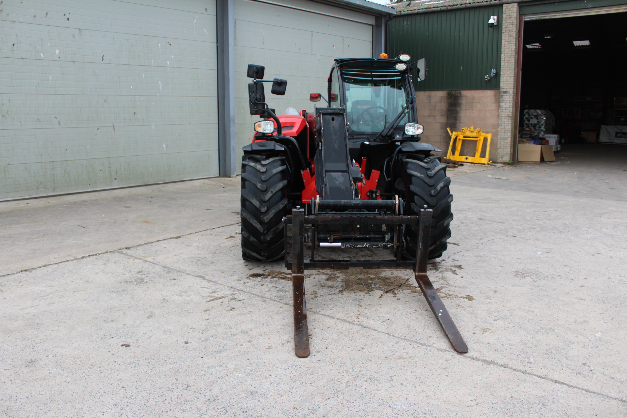 2021 Manitou MLT630