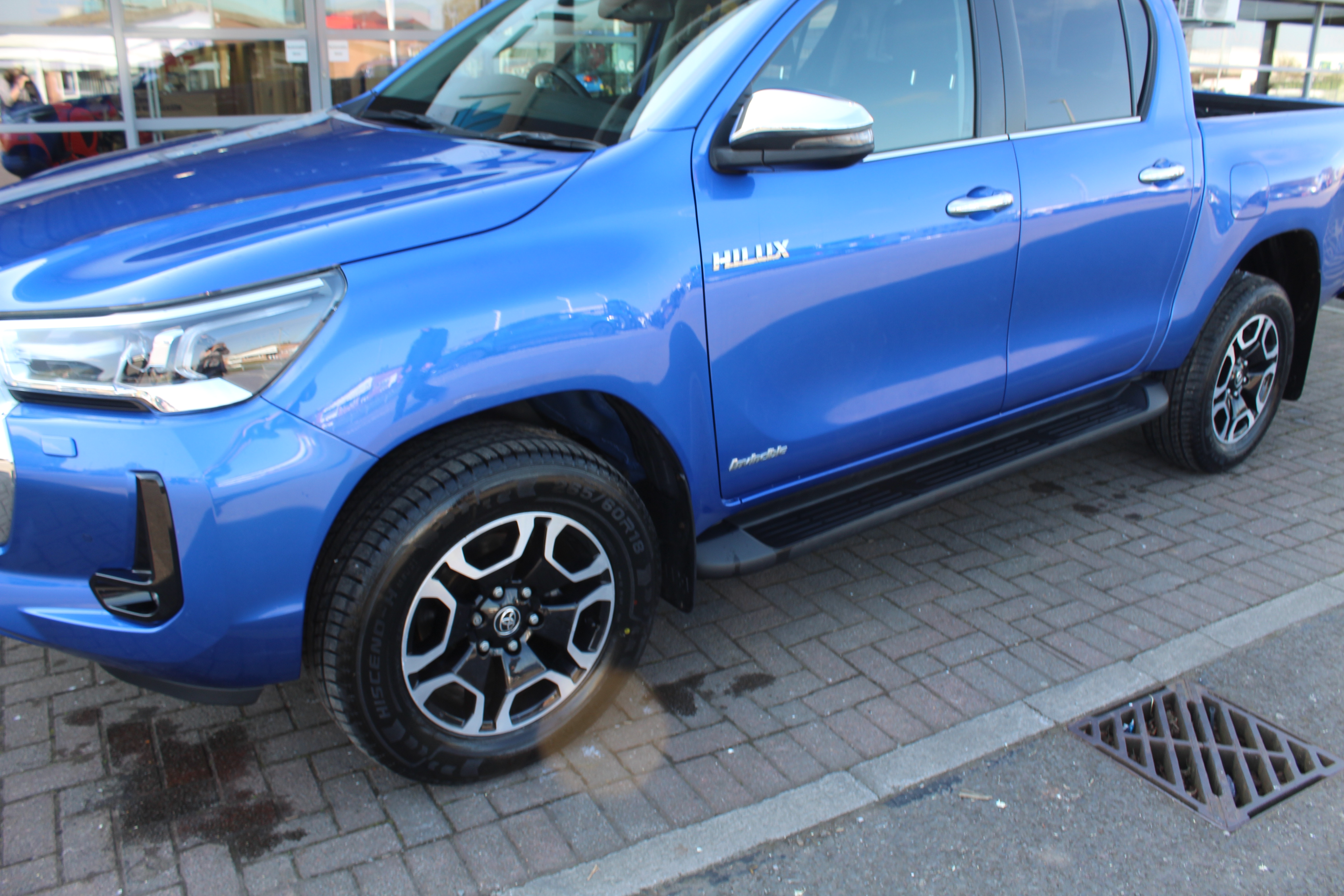 Toyota Hilux Invincible