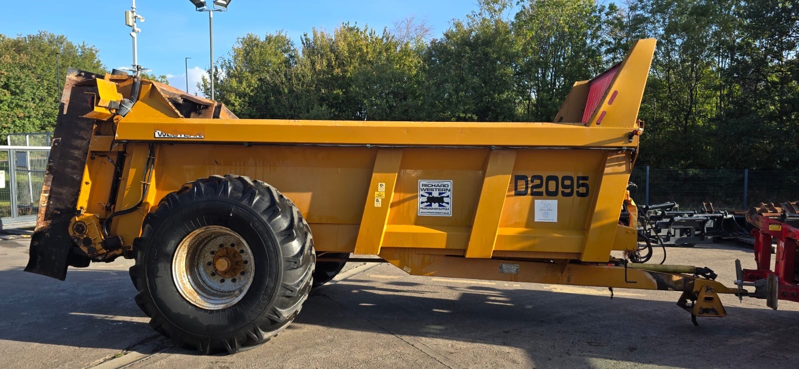 2014 Richard Western D2095