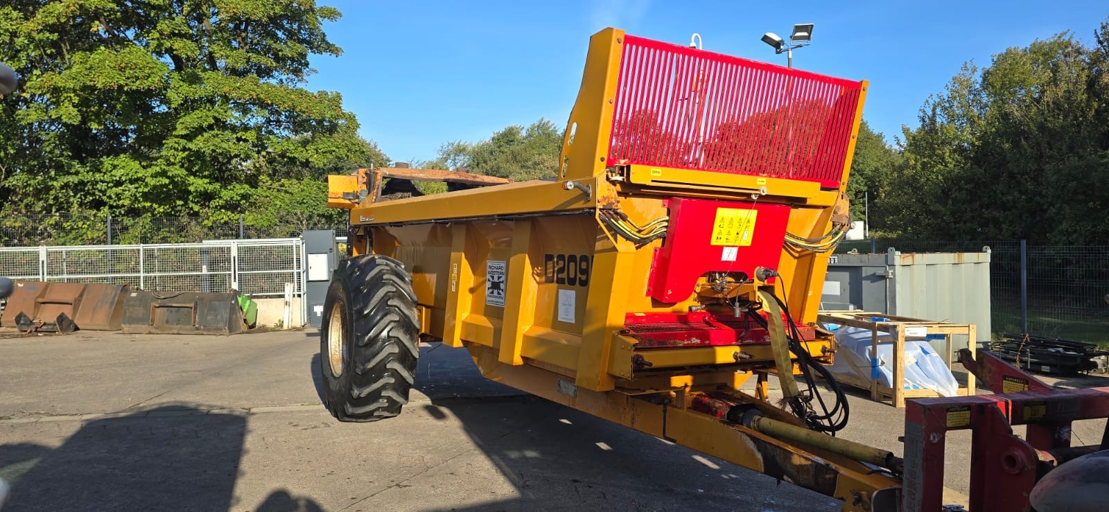 2014 Richard Western D2095
