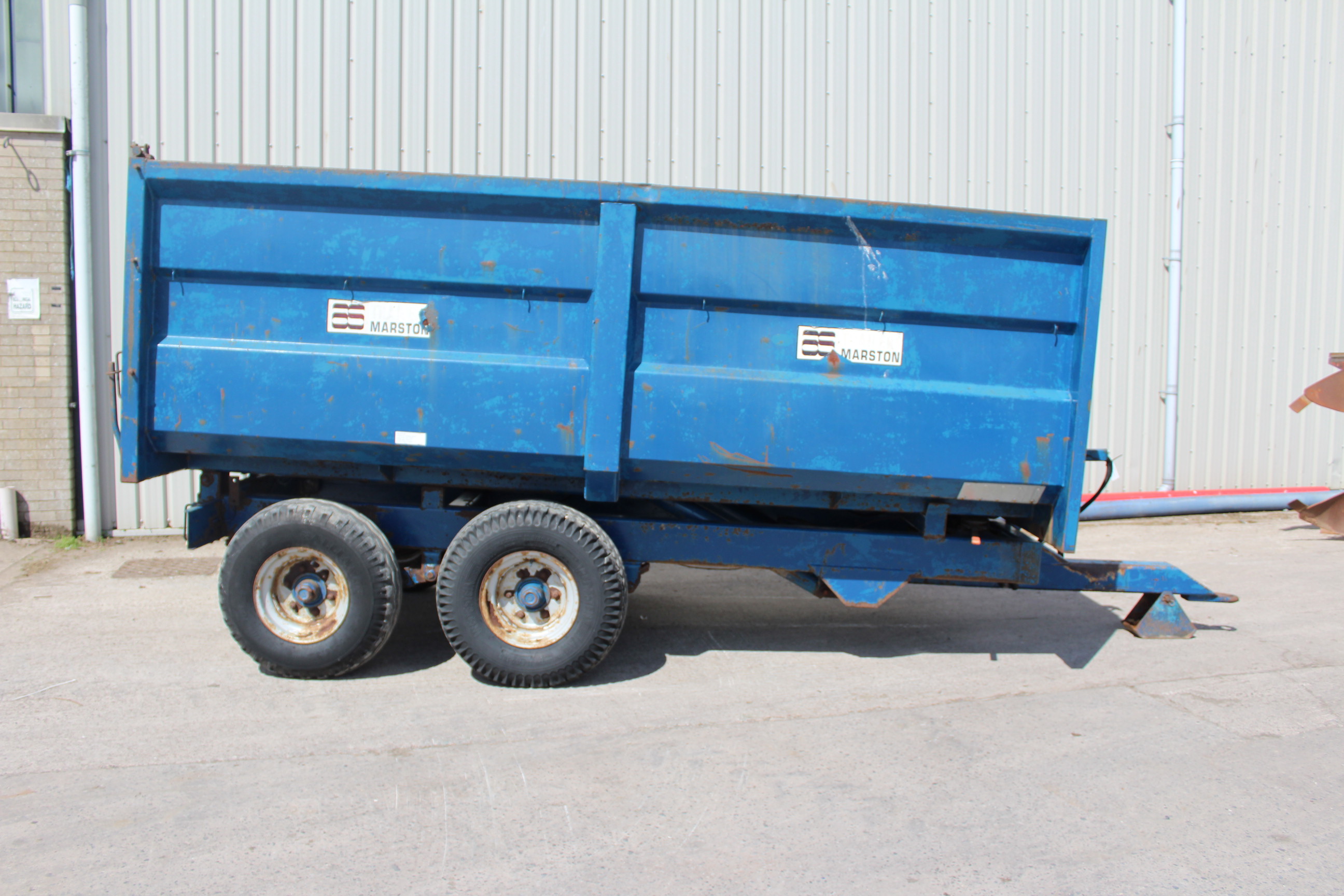 2002 Marston 8T Trailer