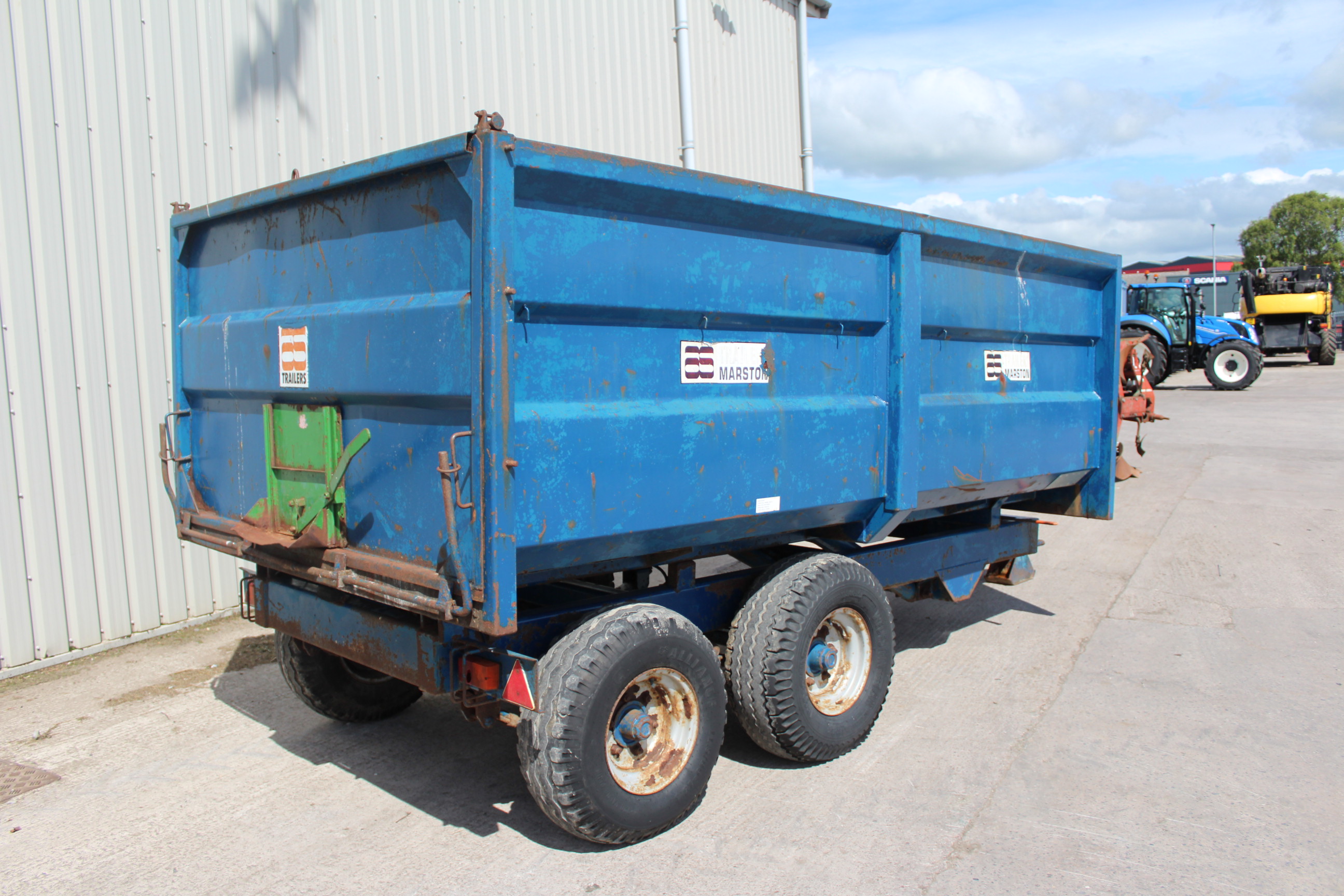 2002 Marston 8T Trailer