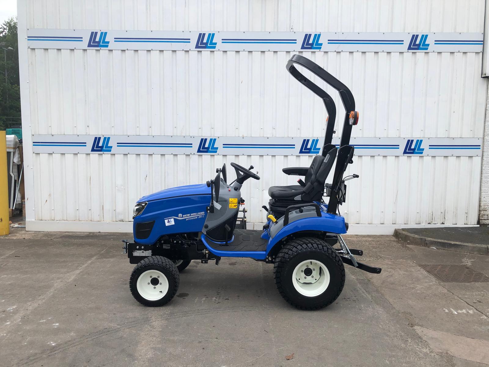 New Holland Boomer 25