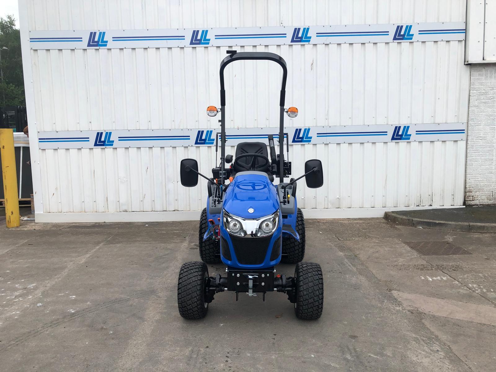 New Holland Boomer 25