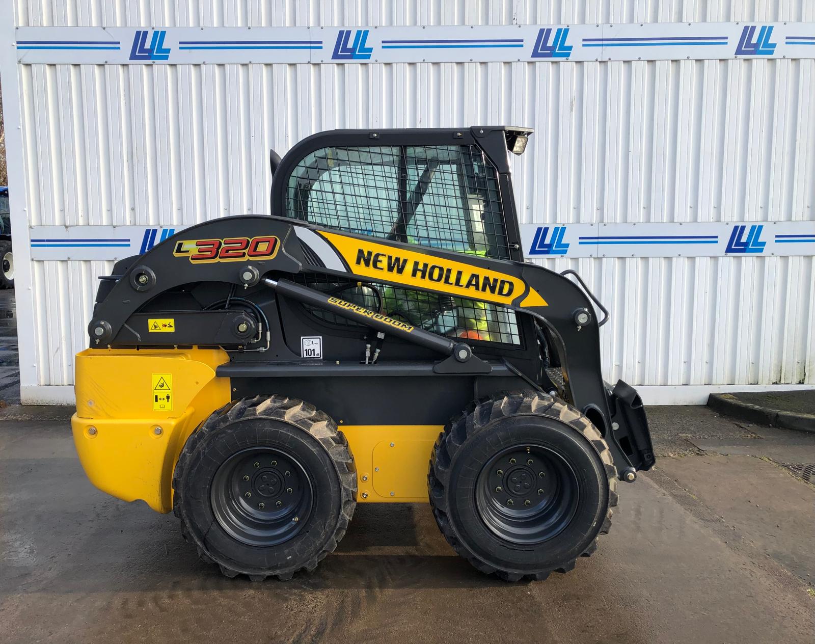 New Holland L320