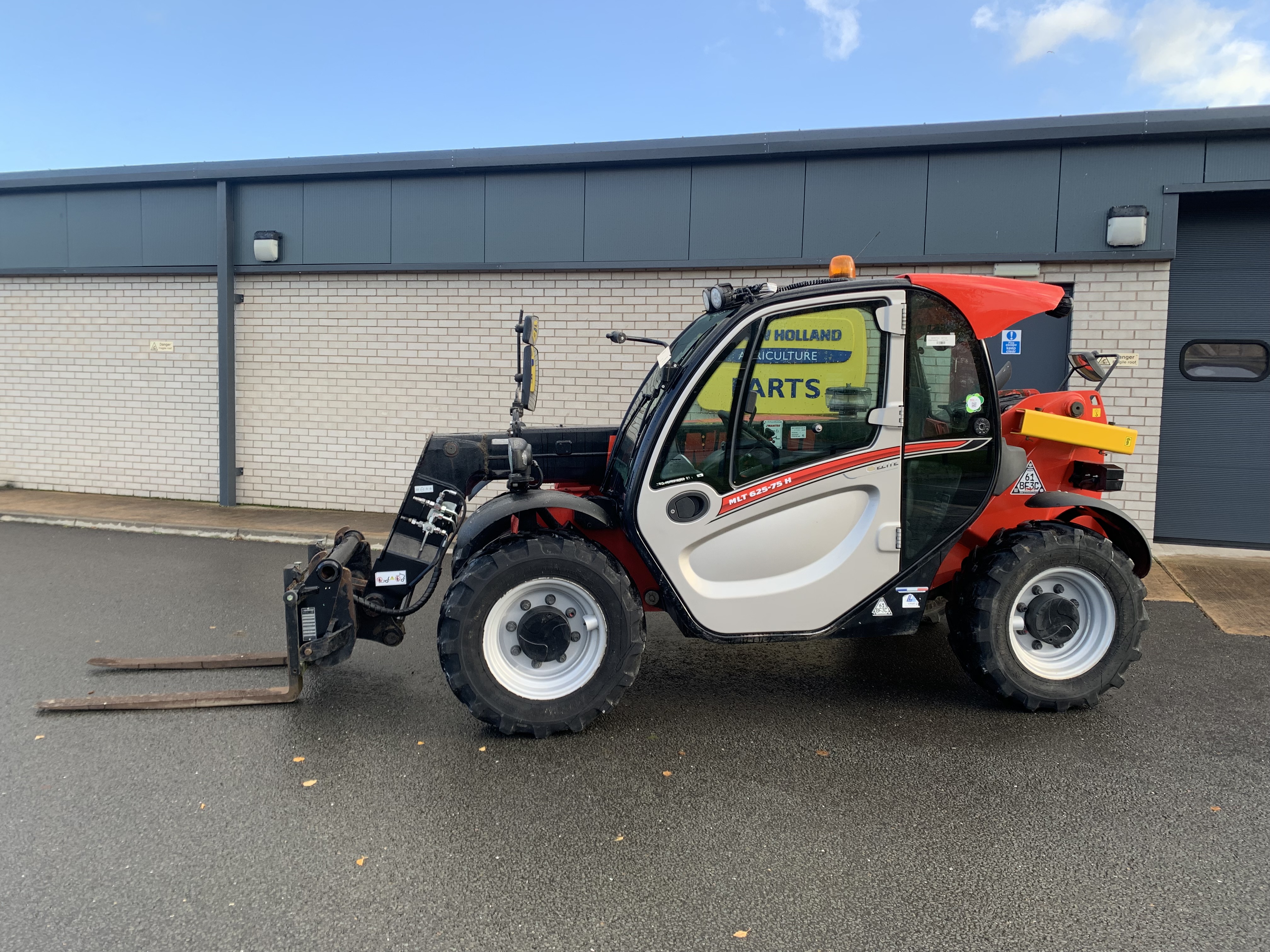 2022 Manitou MLT 625-75H