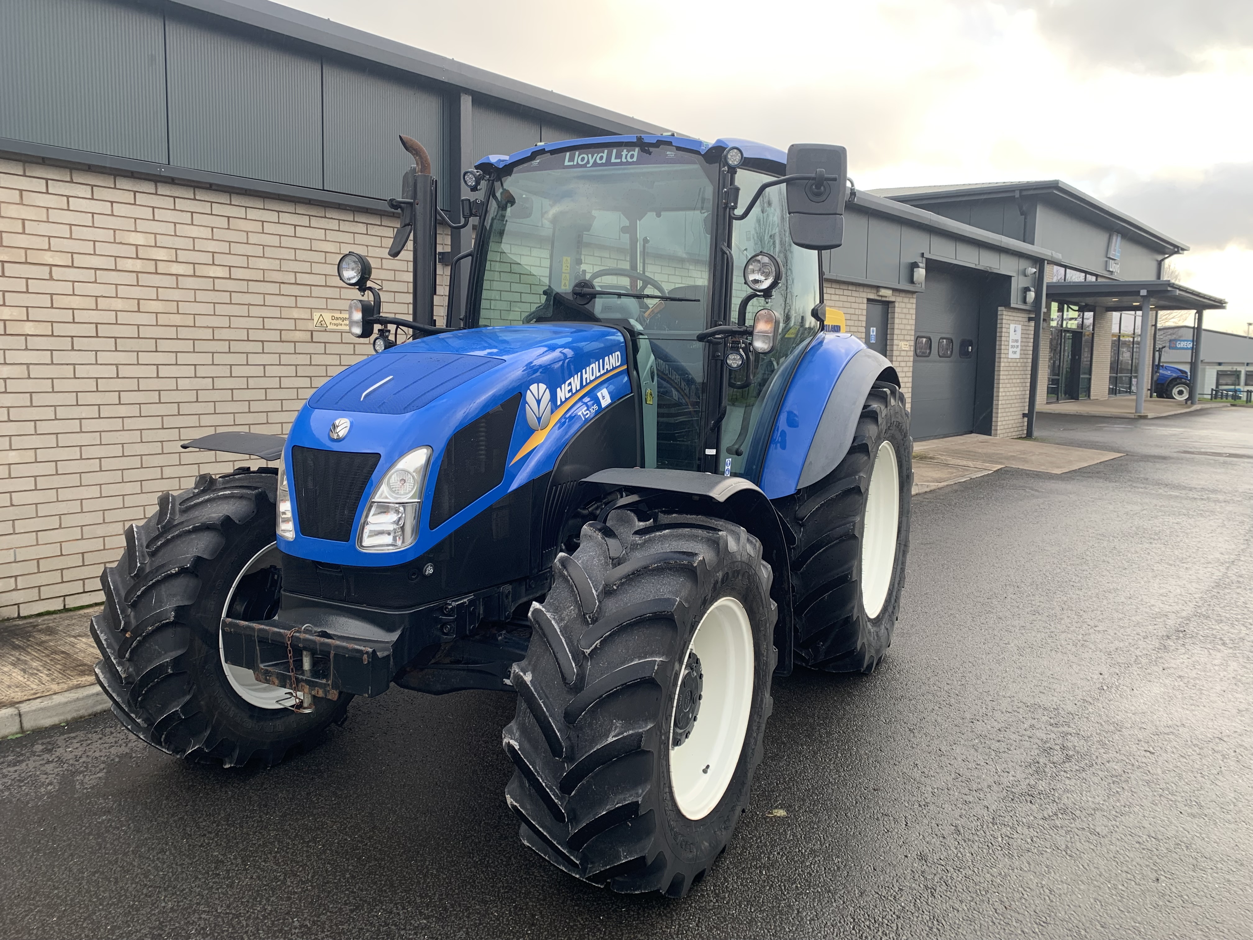 2020 New Holland T5.105 Dual Command