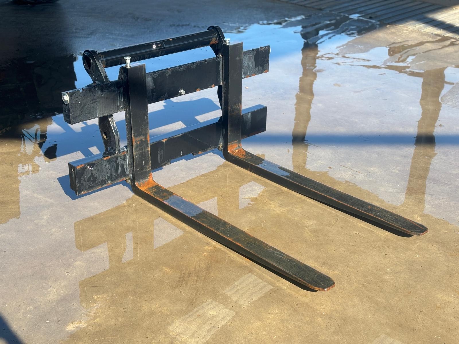 Manitou Pallet Forks