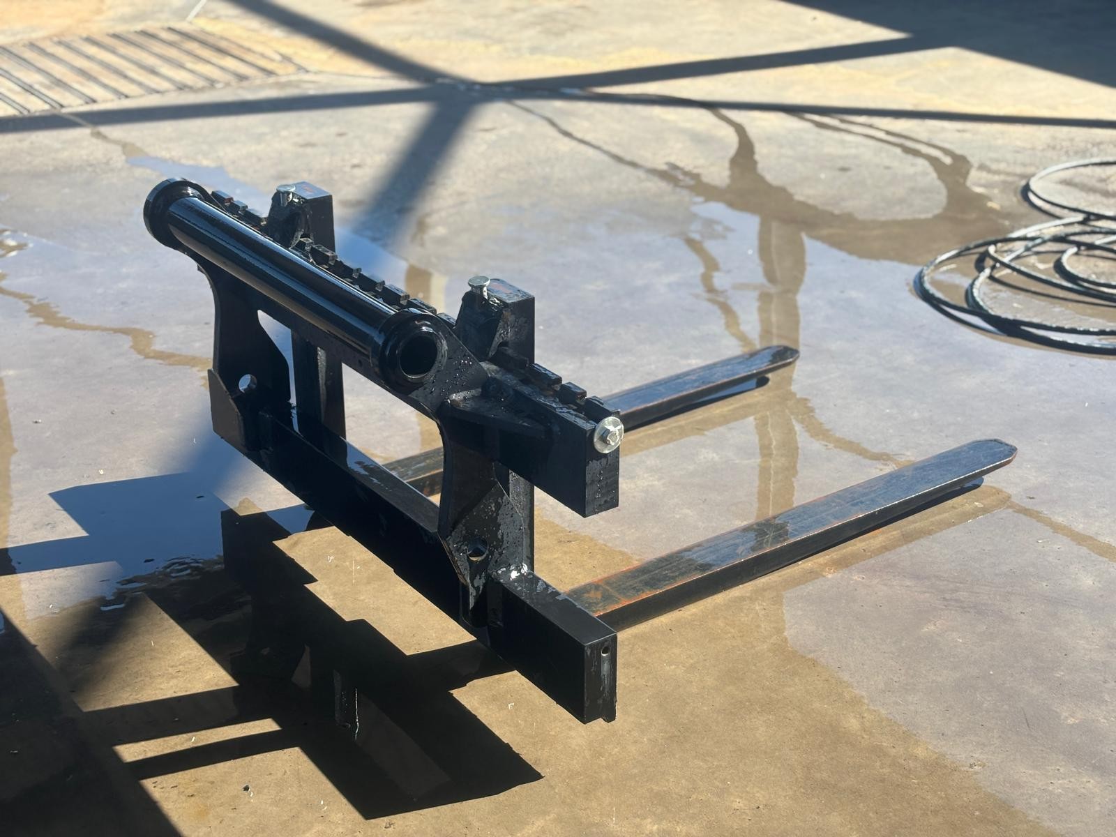 Manitou Pallet Forks