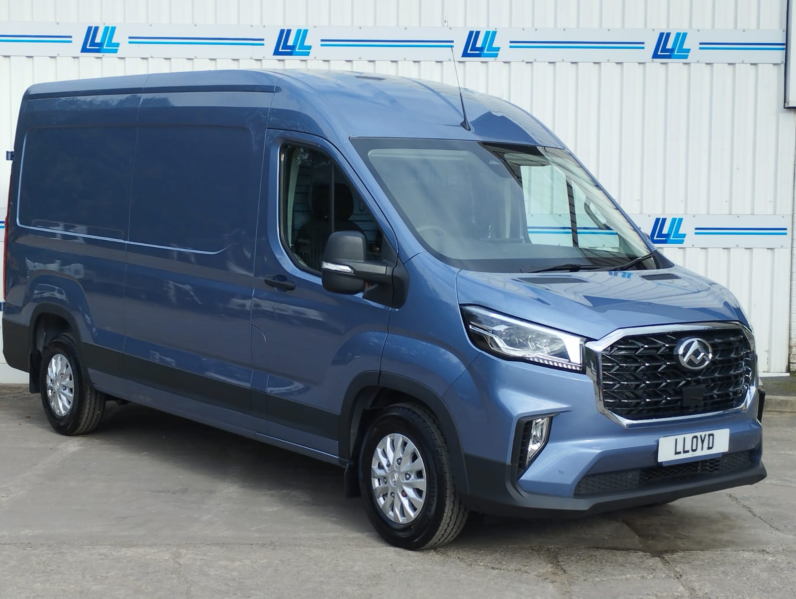 Maxus Deliver 9