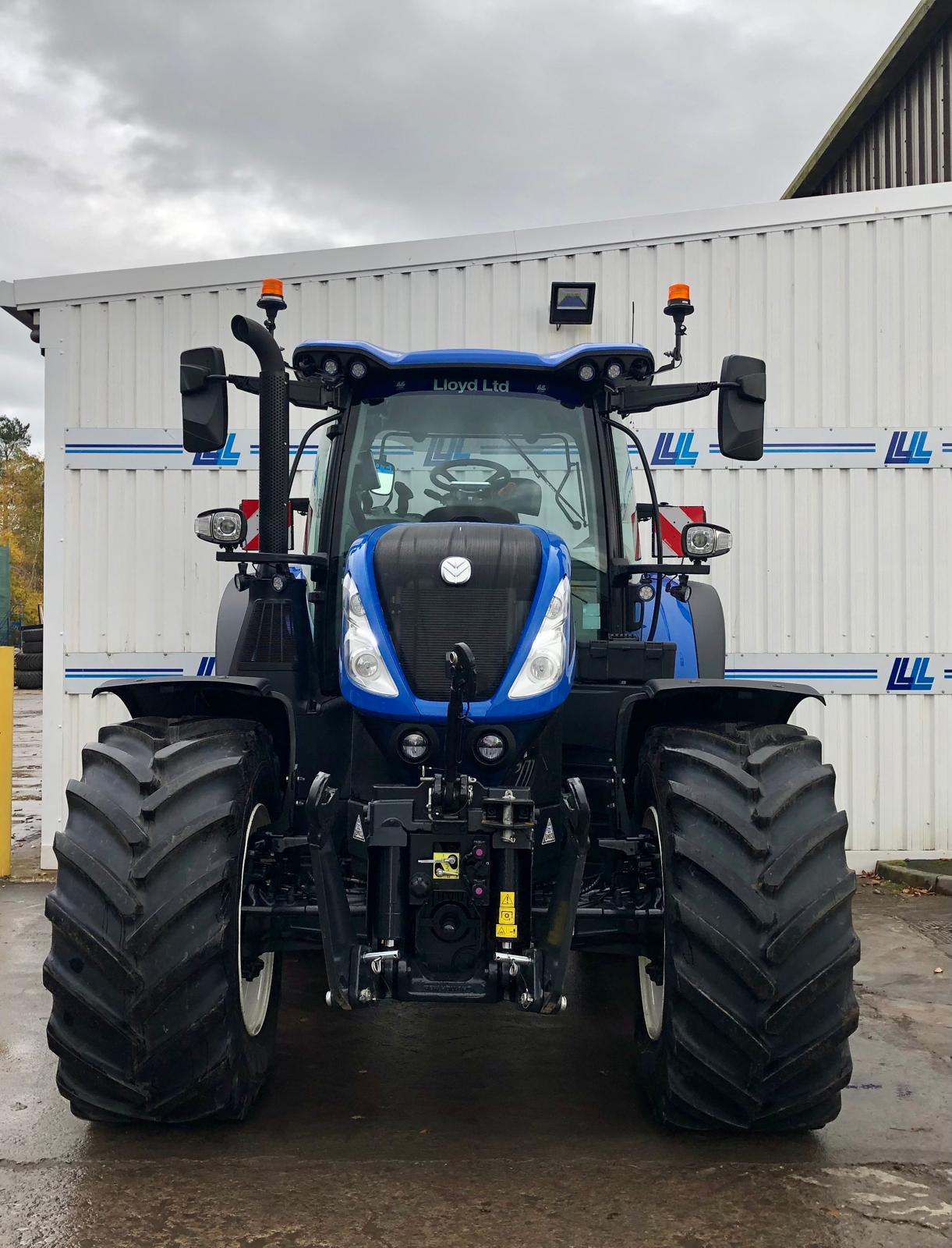 2025 New Holland T7.245