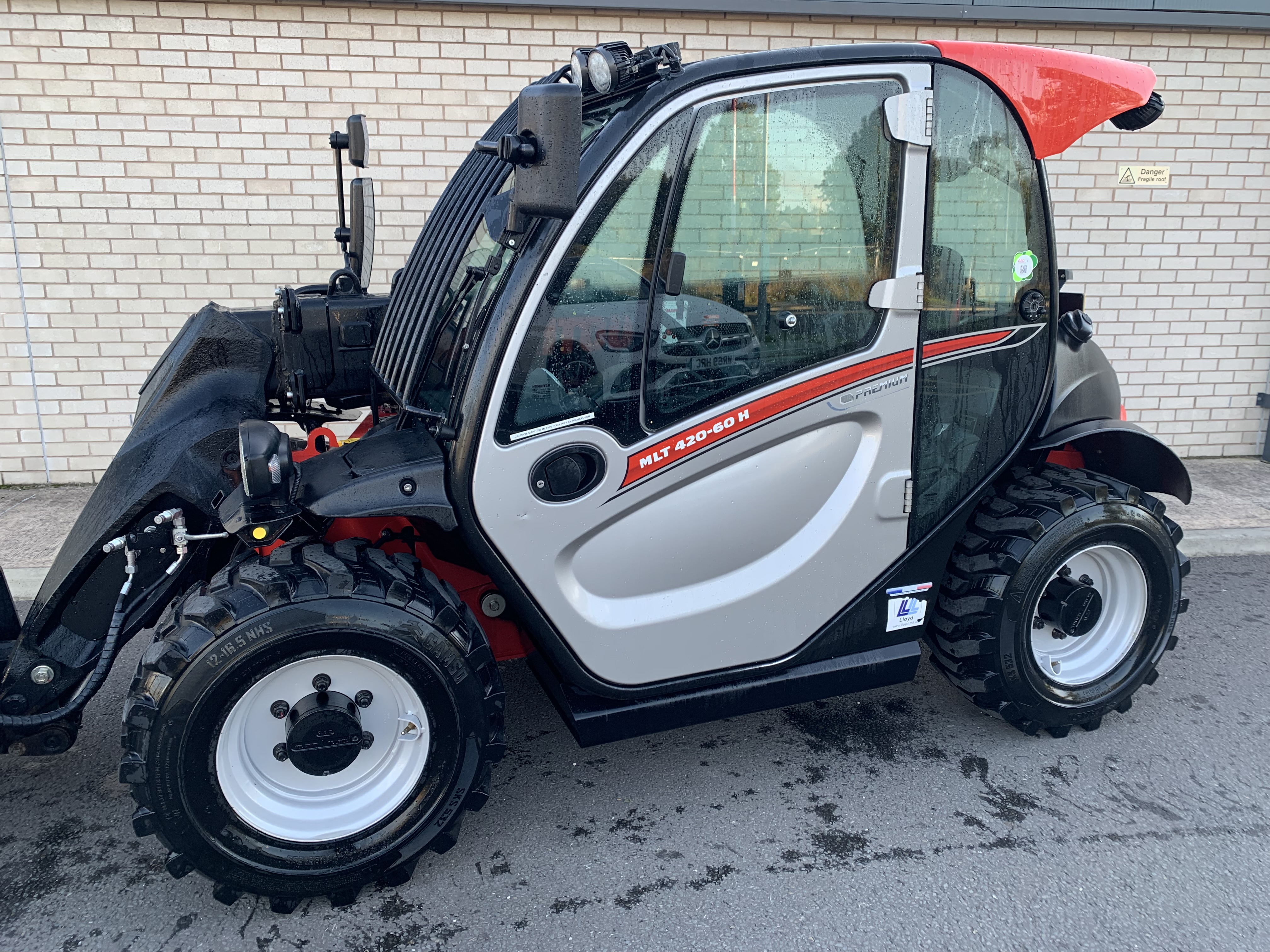 2021 Manitou MLT 420 Premium