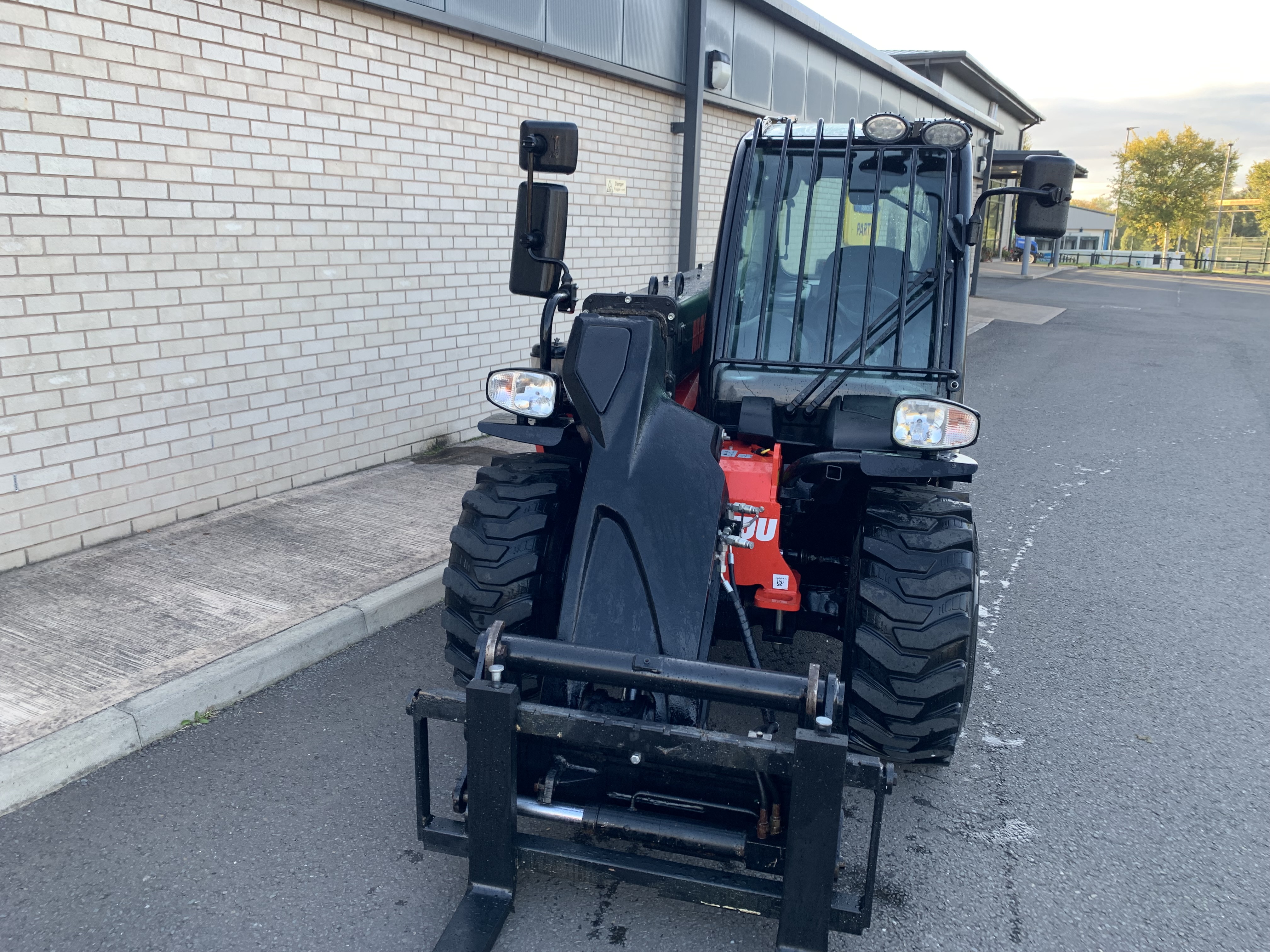 2021 Manitou MLT 420 Premium