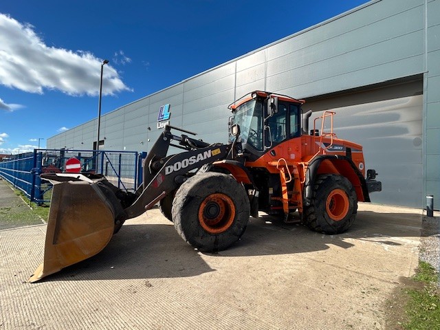 2019 Develon DL300-5