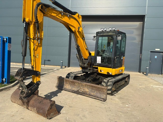 2017 JCB 85Z-1