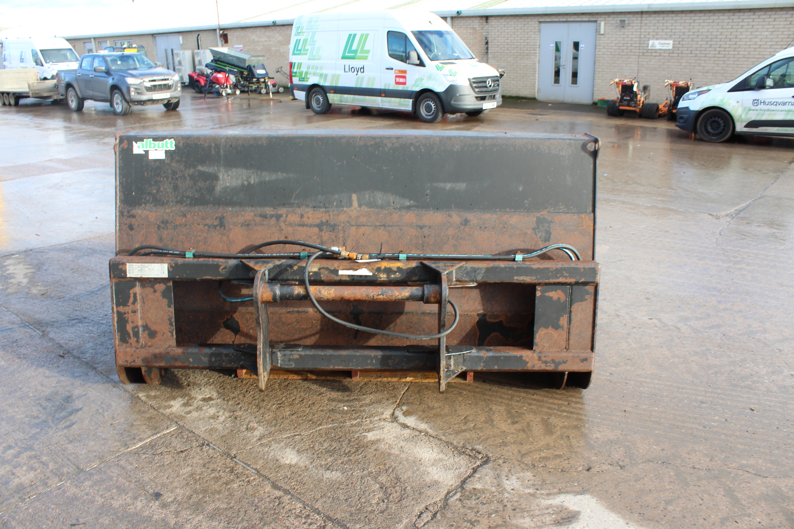 2012 Albutt A070-76HT